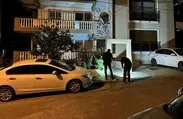 İzmir’de sokakta silahlı saldırı! Kanlar içerisinde evinin bulunduğu apartmana sığındı
