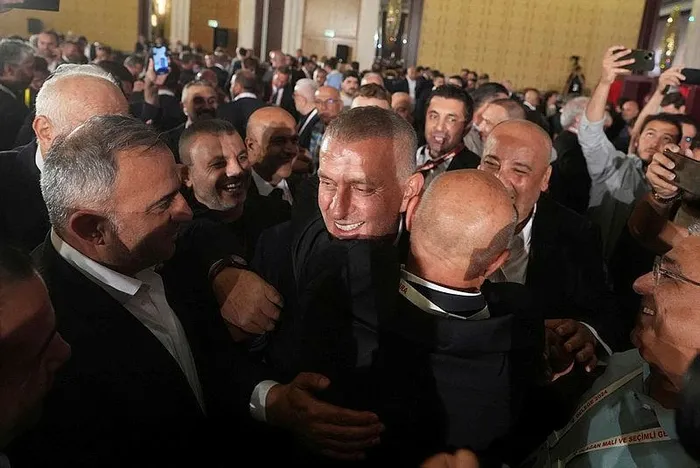5 oy farkla zafere! TFF’nin yeni başkanı İbrahim Hacıosmanoğlu oldu | Başkan Erdoğan’dan tebrik mesajı: Hayırlı uğurlu olsun