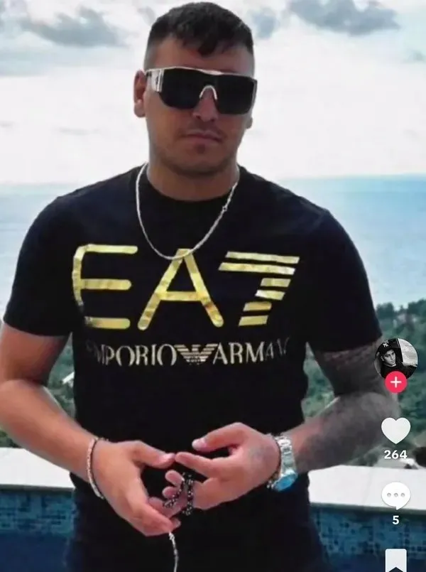 daltonlardan-casperlara-suikast-plani-italyayi-ayaga-kaldiran-olayda-yeni-detaylar-asirlik-festival-oncesi-ala-1757152262637.jpeg Daltonlar lideri Beratcan Gökdemir