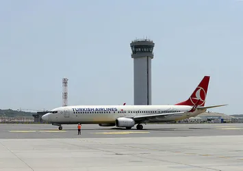 THY Şili'de mahsur kalan 8 Türk'ü yurda getirecek