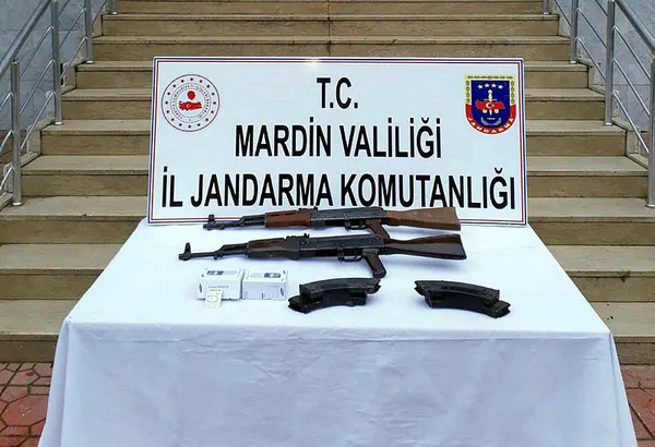 Sınır hattında menfez içerisine silah gizlemişler - 1