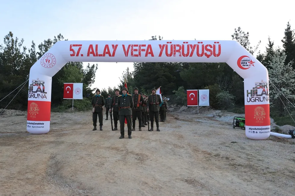 Gelibolu Yarımadası'nda 57. Alay Vefa Yürüyüşü başladı - 1