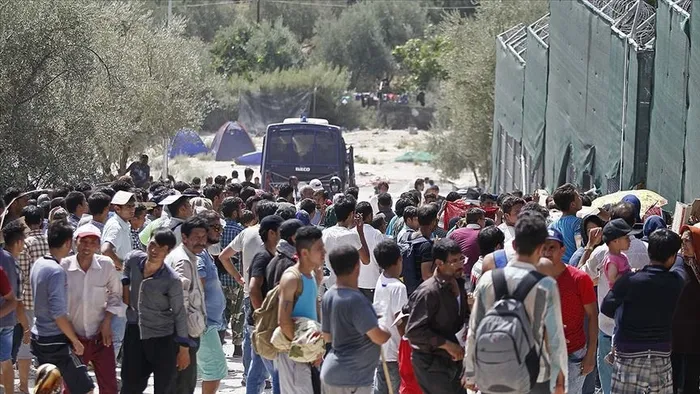 yunanistandan-gocmenlere-zulum-aihm-insan-haklari-ihlallerini-tescilledi-1657220610233.jpg Yunanistan’dan göçmenlere zulüm! AİHM insan hakları ihlallerini tescilledi - 5