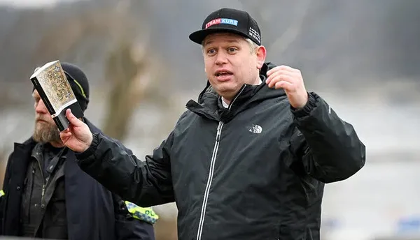 dunya-basini-isvecte-kuran-i-kerim-yakilmasini-gundeme-tasidi-turkiyedeki-ofke-halktan-geliyor-1674457192340.jpg Dünya basını İsveç'te Kur'an-ı Kerim yakılmasını gündeme taşıdı! Türkiye'deki öfke halktan geliyor - 4