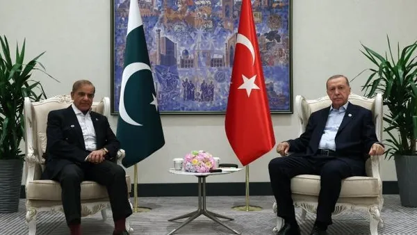 Pakistan Başbakanı Şahbaz Şerif Başkan Erdoğan’ın daveti üzerine Türkiye’ye geliyor