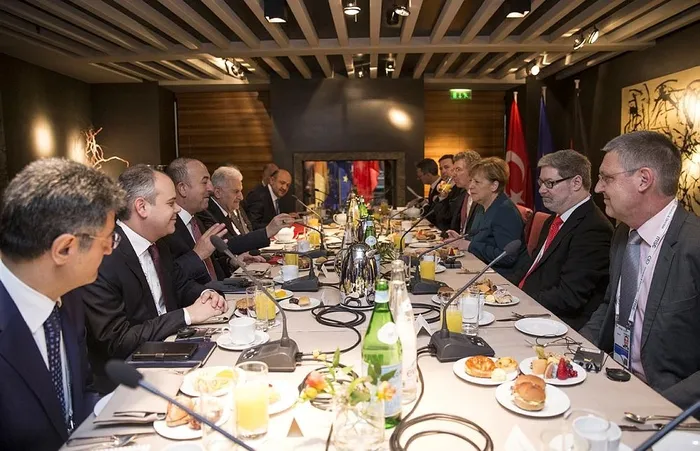Yıldırım-Merkel görüşmesi sona erdi - 1