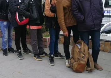 Van'da 27 düzensiz göçmen yakalandı