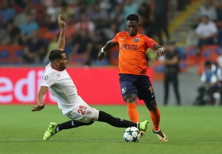 Medipol Başakşehir'e Eljero Elia'dan kötü haber!