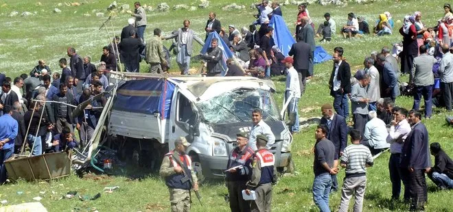 ŞANLIURFA'DA FECİ KAZA: ÖLÜ VE YARALILAR VAR