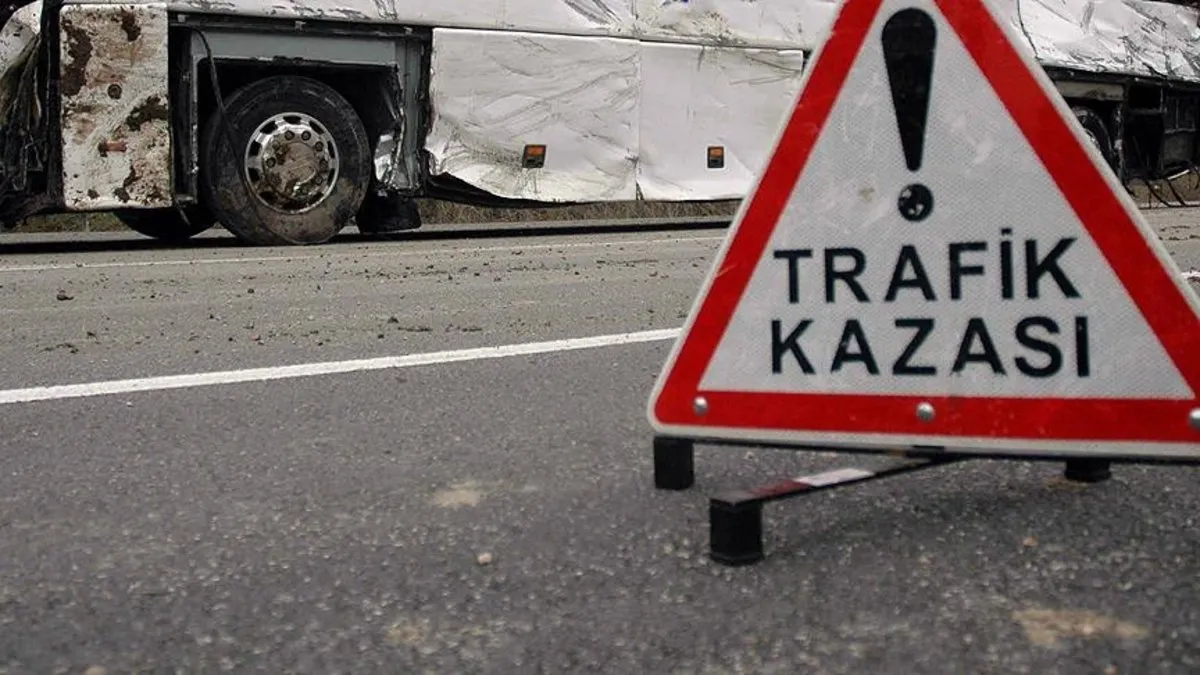 Amonyum nitrat yüklü TIR devrildi! Kimyasal sızıntıya karşı tedbir