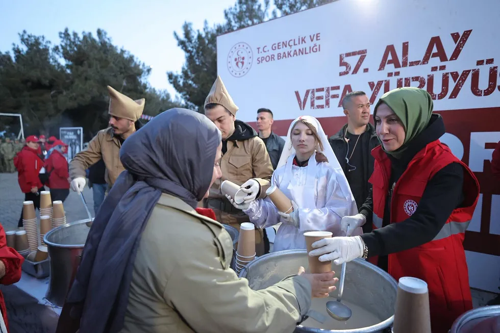 Gelibolu Yarımadası'nda 57. Alay Vefa Yürüyüşü başladı - 1