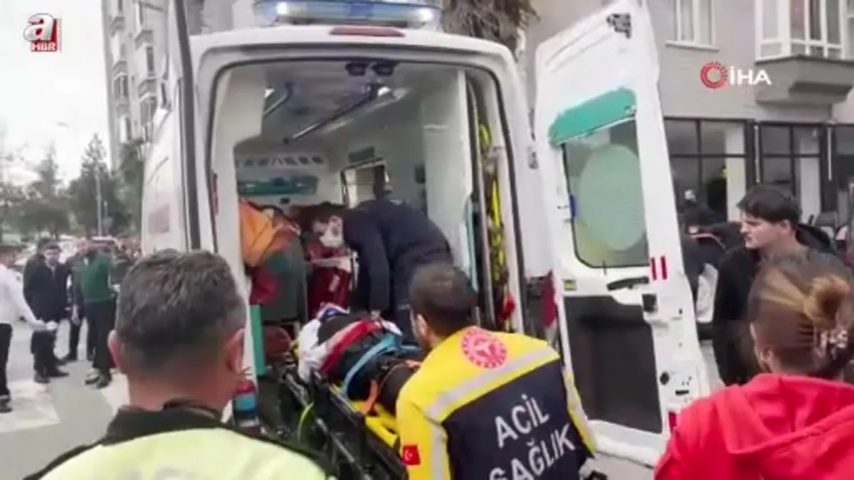 Samsun'da halk otobüsünün çarptığı yaya yaralandı