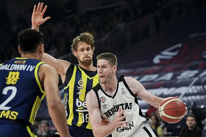 turkiye-kupasi-fenerbahcenin-kanarya-10-kez-mutlu-sona-ulasti-1771787689903.jpeg Türkiye Kupası Fenerbahçe'nin! Kanarya 10. kez mutlu sona ulaştı - 1