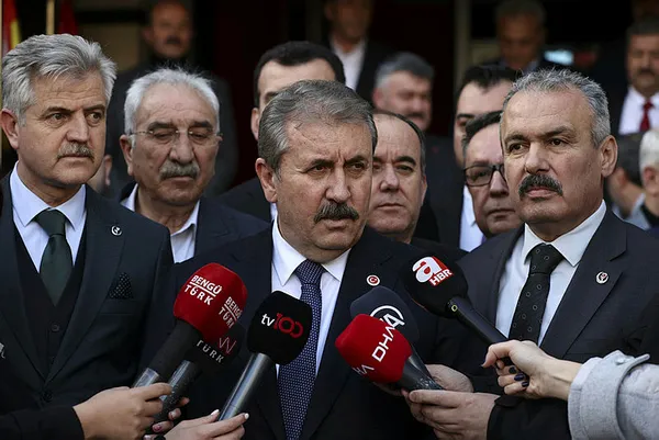 SON DAKİKA | Cumhur İttifakı’nda liste kararı! Başkan Erdoğan ile görüşen BBP lideri Destici: Ayrı listelerle seçime gidiyoruz