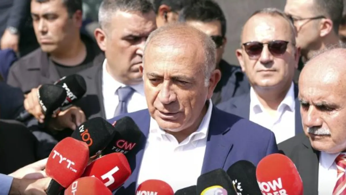 CHP’de sular durulmuyor! Özel’in küfürlerine Gürsel Tekin'den sert tepki