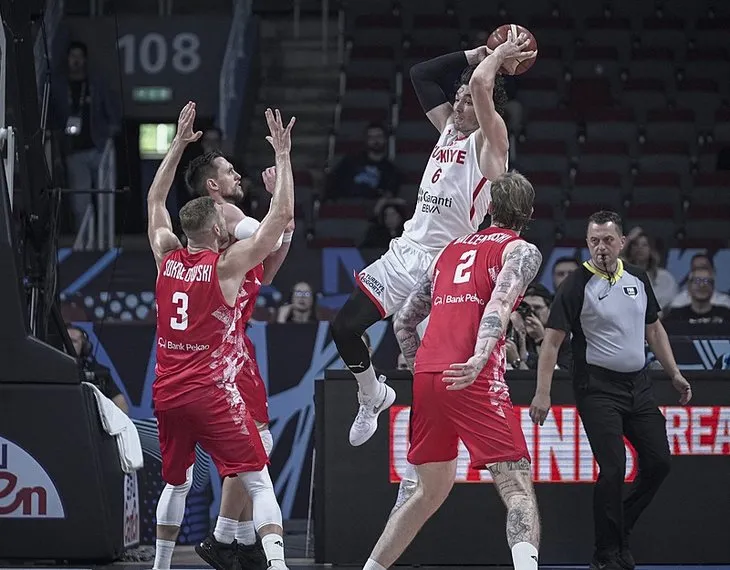 12 Dev Adam yarı finalde! Türkiye - Yunanistan basketbol maçı ne zaman, hangi kanalda?
