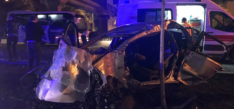İzmir'de trafik kazası: 2 polis hayatını kaybetti