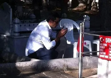 Kenan İmirzalıoğlu, Şehit Ömer Halisdemir’in kabrini ziyaret etti