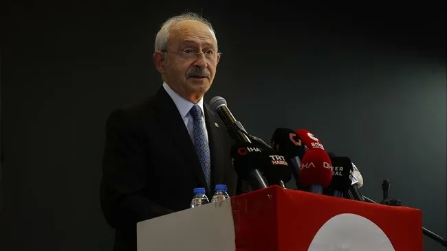 chp-icinde-adaylik-rekabeti-mi-parti-icindeki-ayrismada-kim-kiminle-1642586640117.jpg CHP içinde "adaylık rekabeti" mi? Parti içindeki ayrışmada kim kiminle? - 11