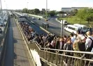 Altunizade metrobüs durağında izdiham |Video