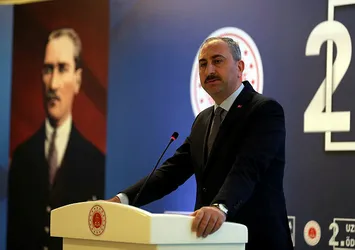 Adalet Bakanı Gül'den Yeni Zelanda'ya önemli çağrı