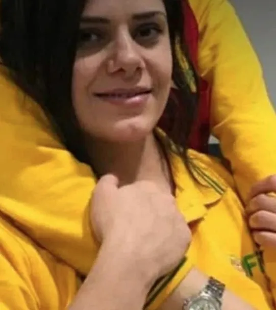 gozde-celeni-bicakla-katletmeden-once-vahsi-koca-3-secenek-sundu-ya-denize-atla-ya-benimle-gel-ya-da-1649420232768.jpg Gözde Çelen’i bıçakla katletmeden önce vahşi koca 3 seçenek sundu: Ya denize atla ya benimle gel ya da… - 4