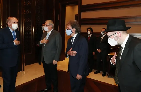 Başkan Recep Tayyip Erdoğan’dan önemli kabul: Yahudi toplumu ve İslam ülkeleri Hahamlar ittifakı üyelerini Külliye’de ağırladı