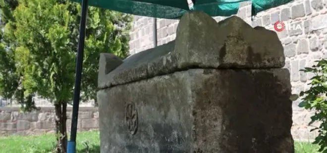 Diyarbakır'ın 12 bin yıllık tarihinde ilk kez lahit mezar bulundu