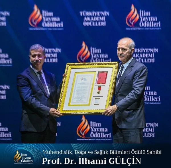 ilim-yayma-odulleri-baskan-erdogan-evlatlarimizi-yeni-iletisim-mecralarinin-sinsi-etkilerine-karsi-korumaliyiz-1702762157951.jpg İlim Yayma Ödülleri! Başkan Erdoğan: Evlatlarımızı yeni iletişim mecralarının sinsi etkilerine karşı korumalıyız - 9
