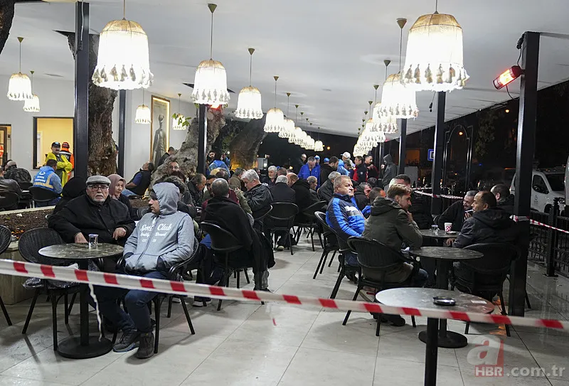 Balıkesir 6.1 deprem son durum | 27 Ekim Sındırgı'da yıkım oldu mu, kaç bina yıkıldı? Can kaybı yaşandı mı, yaralı sayısı kaç? 1