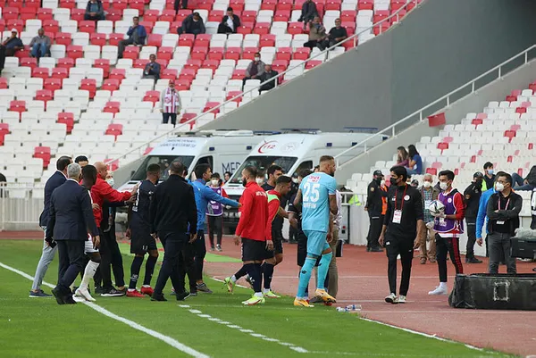 sivasspor-2-antalyaspor-2-mac-sonucu-sivasta-kazanan-yok-1634397124101.jpg Sivasspor: 2 - Antalyaspor: 2 MAÇ SONUCU | Sivas'ta kazanan yok - 2