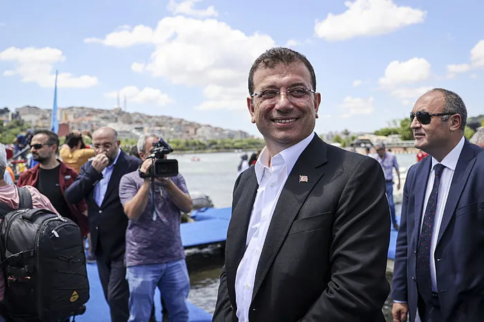 CHP’li Ekrem İmamoğlu’ndan Roma gezisi için pişkin savunma: Tamamı İBB tarafından karşılandı yadırgamaya gerek yok