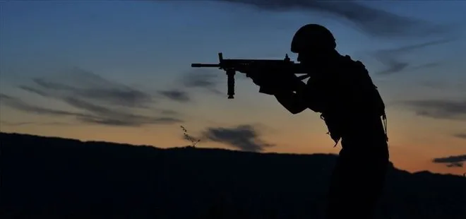 5 PKK’lı terörist daha ex! Pençe Kilit Operasyonu bölgesinde operasyon...