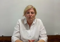 Hayatının kabusunu ameliyat olunca yaşadı! Vücudunda unutulan gazlı bez kalın bağırsağını deldi