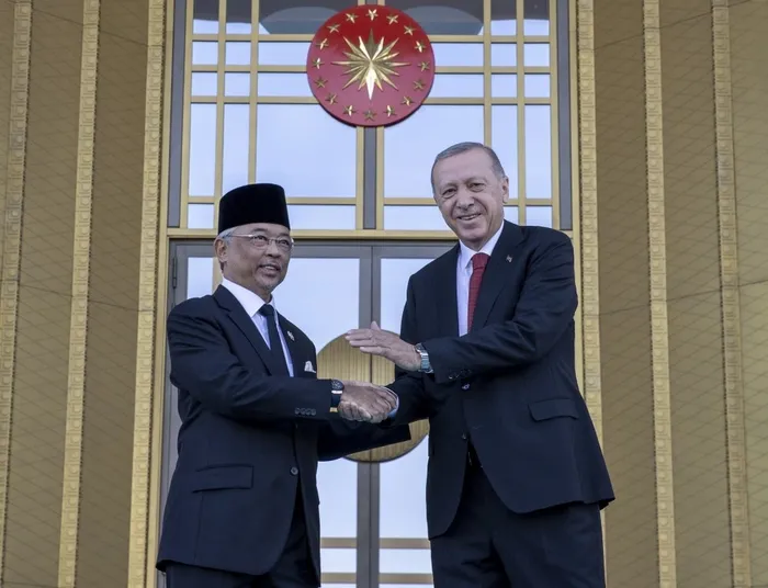 Başkan Erdoğan’dan Malezya Kralı Al-Mustafa Billah Şah’a Devlet Nişanı