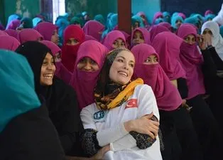 Gamze Özçelik'in yeni paylaşımına beğeni yağdı!