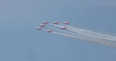 İstanbul Boğazı'nda TEKNOFEST resitali! Türkiye bu şovu izledi