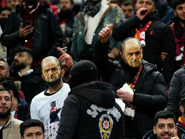 galatasaray-evinde-yeniden-maglup-cimbom-dusme-hattina-yaklasiyor-galatasaray-1-3-kasimpasa-mac-sonucu-ozet-1642706615072.jpg Galatasaray evinde yeniden mağlup! Cimbom düşme hattına yaklaşıyor! Galatasaray 1-3 Kasımpaşa (MAÇ SONUCU-ÖZET) - 9