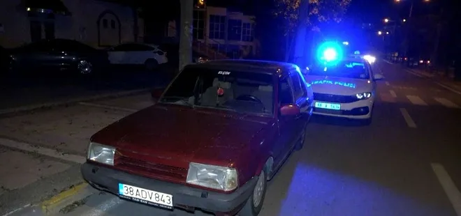 Alkollü sürücü önce arabaya yattı, sonra polise ağladı