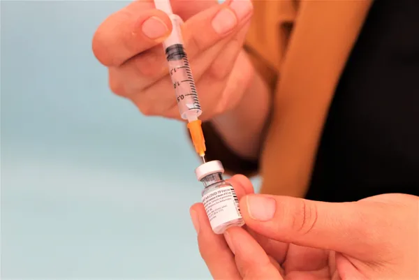 son-dakika-asilamada-kurban-bayrami-hedefi-bakan-koca-acikladi-1625817234496.jpg Son dakika: Aşılamada Kurban Bayramı hedefi! Bakan Koca açıkladı - 4