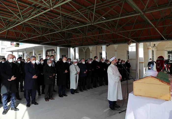 Son dakika: Elazığ'ın kanaat önderlerinden Abdullah Nazırlı hayatını kaybetti! Başkan Erdoğan cenaze namazına katılıyor - 2
