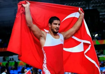 Milli gururumuz Taha Akgül finalde