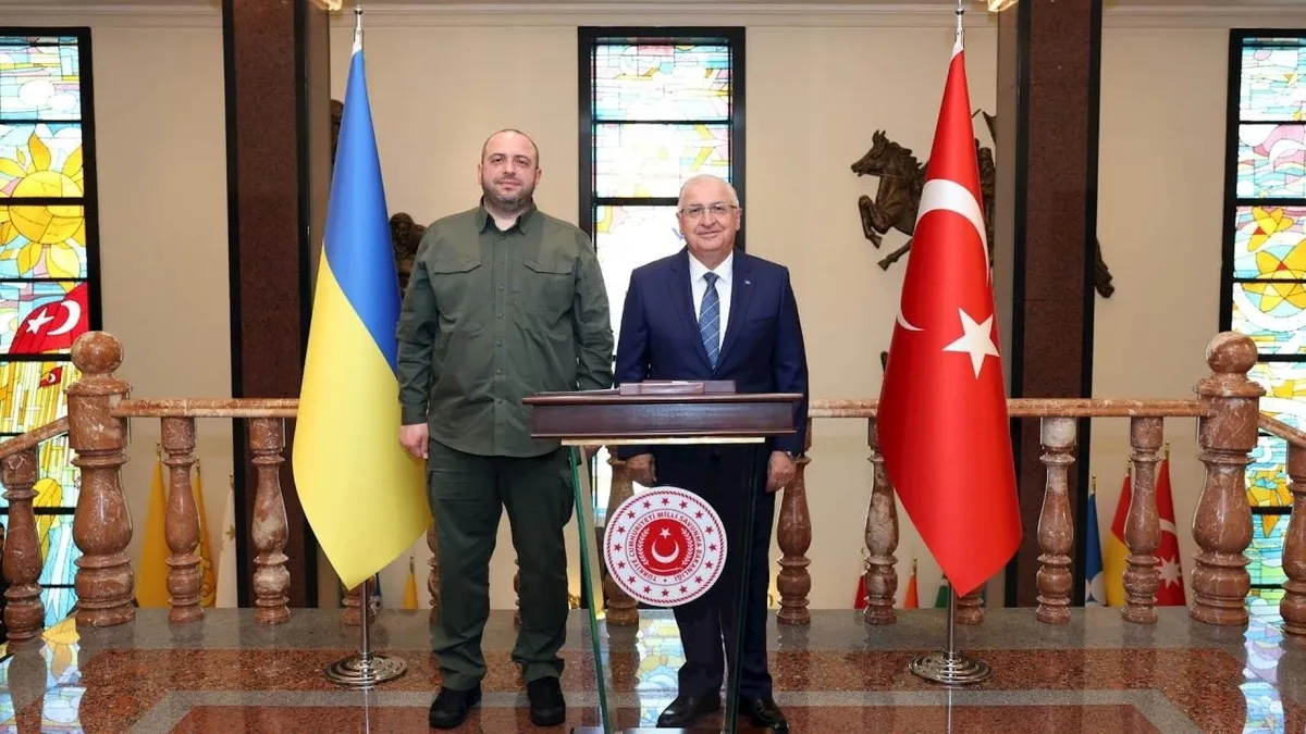 Bakan Güler Ukraynalı mevkidaşı Umerov ile bir araya geldi