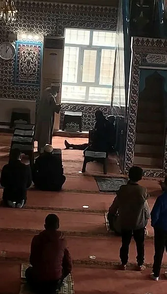 İstanbul’da karantinada olması gerekirken cuma namazına gitti - 3