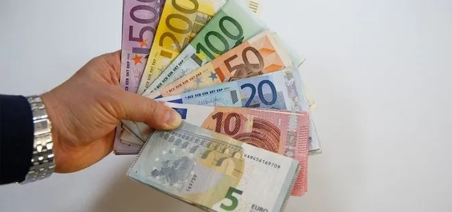 Euro neden düşüyor? 22 Ağustos canlı Euro takip Euro /TL kaç lira oldu? Altın ve EURO son dakika neden düştü?