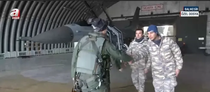 goklerin-celik-bilekli-muhafizlari-f-16-pilotlarinin-zorlu-egitimi-a-haberde-1770569956501.jpg Fotoğraf (ahaber.com.tr)
