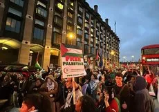 Londra’da katil İsrail’e protesto!