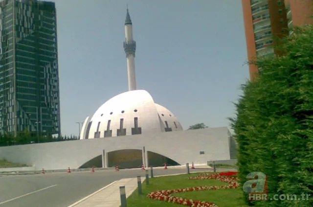 İşte İstanbul'da bulunan en sıradışı camiler 3