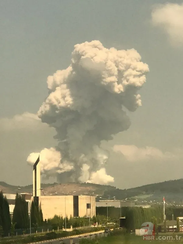 Sakarya'da havai fişek fabrikasında patlama! Olay yerinden ilk görüntüler