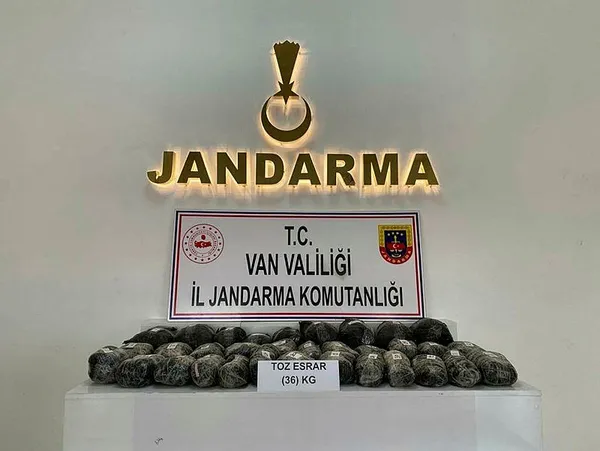 1684003231733.jpg Van'da 36 kilogram esrar ele geçirildi - 1